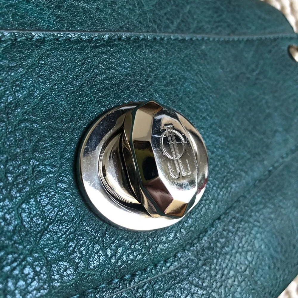 Jennifer Lopez Clutch